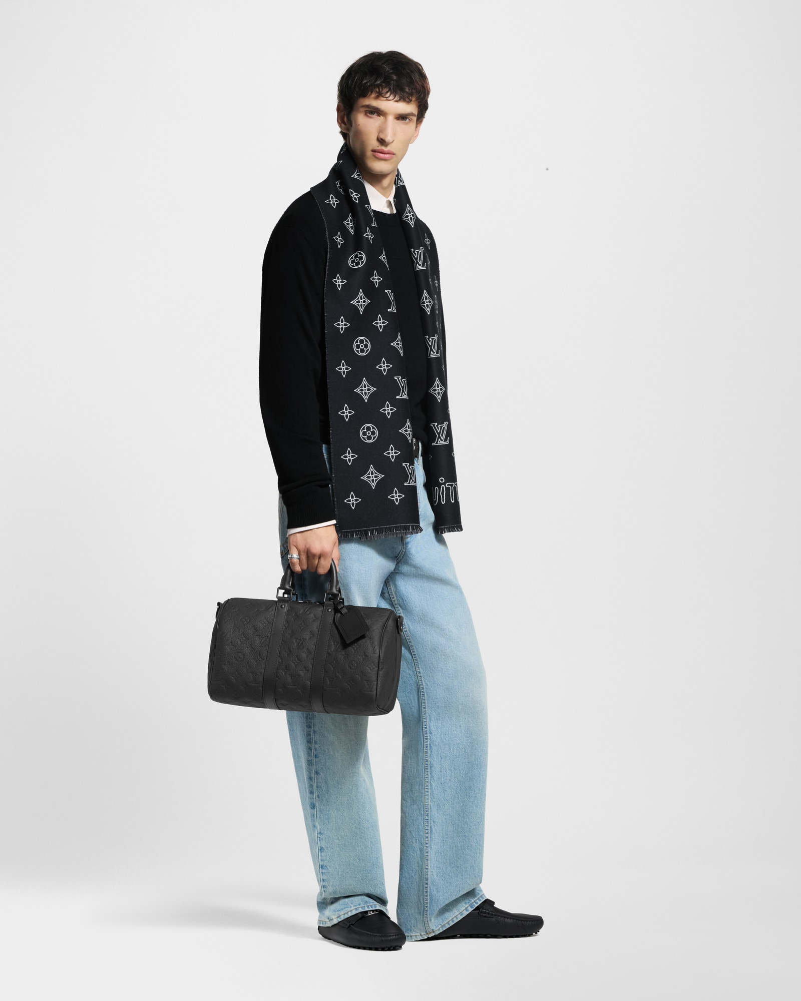 LOUIS VUITTON ブラック　マフラー LOUIS VUITTON ブラックマフラー - メルカリ